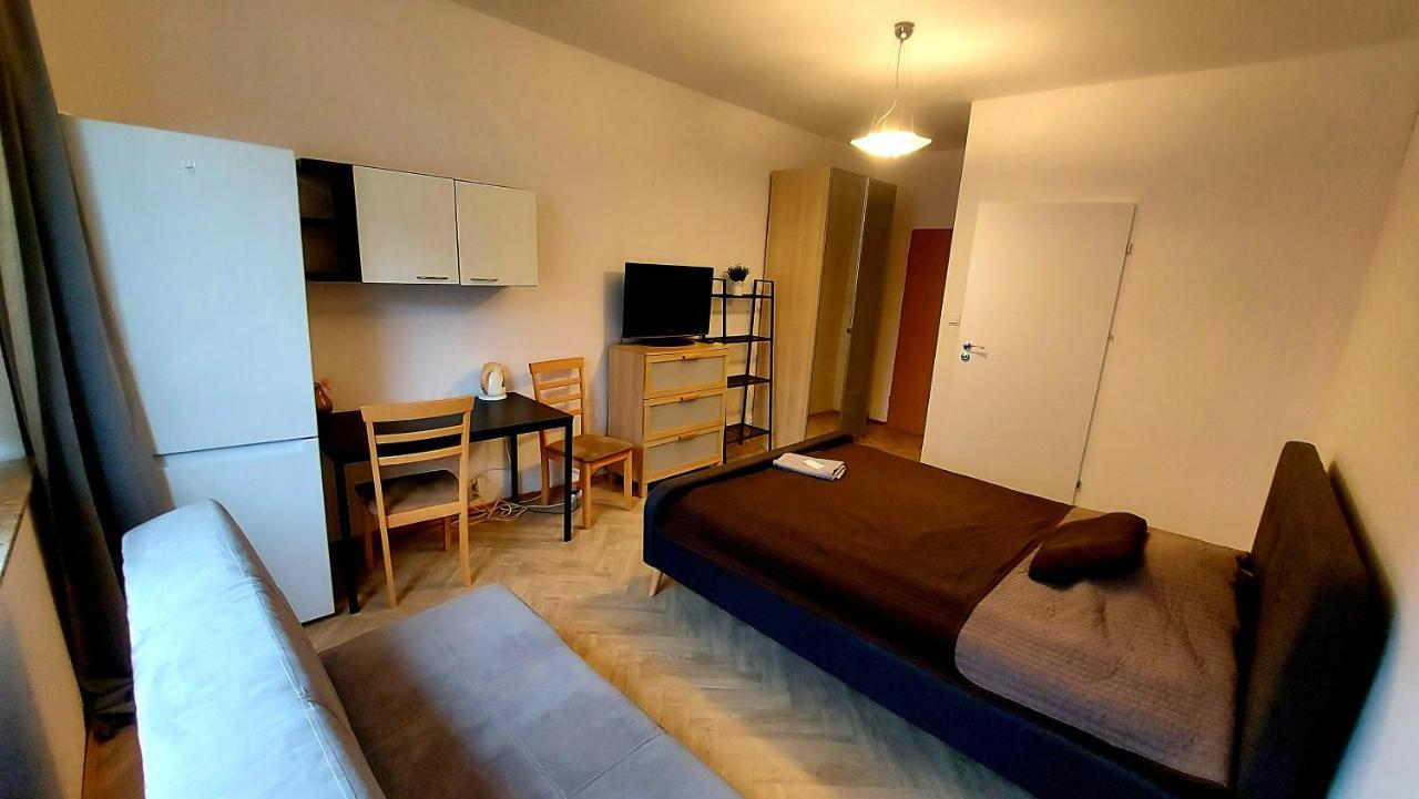 Citysopot-Centrum-Dabrowskiego Rom bilde